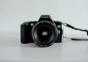 The Influence of Social Media on Professional Photography Standards